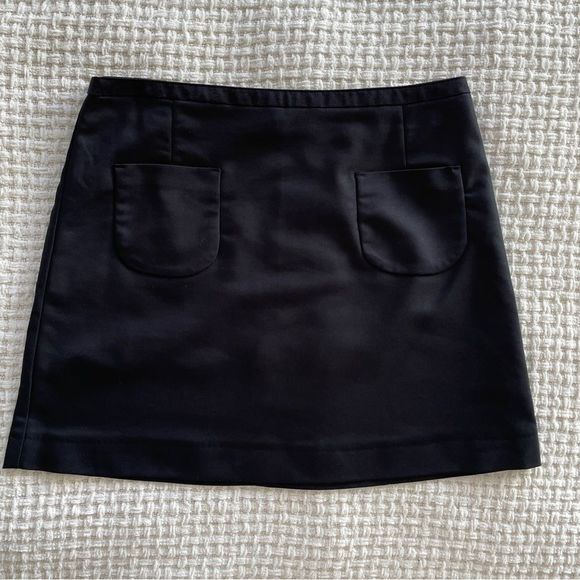 Notsold Black H&M mini skirt with front pockets - Picture 7 of 7